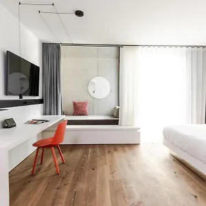 ***** Hotel Kpm & Residences Německo