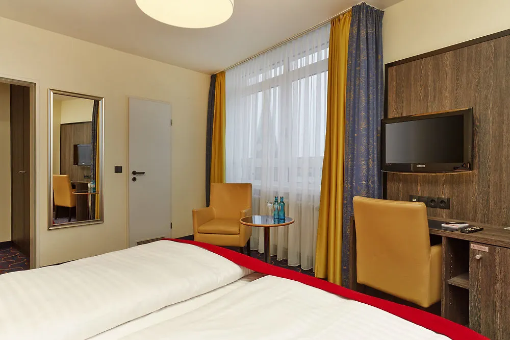 H+ Hotel Bremen 4*,