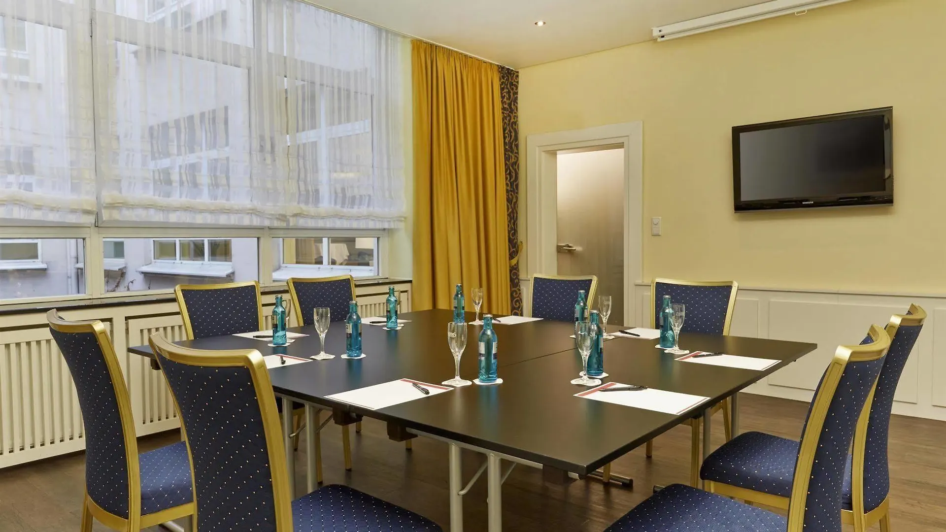 H+ Hotel Bremen 4*,  Germany